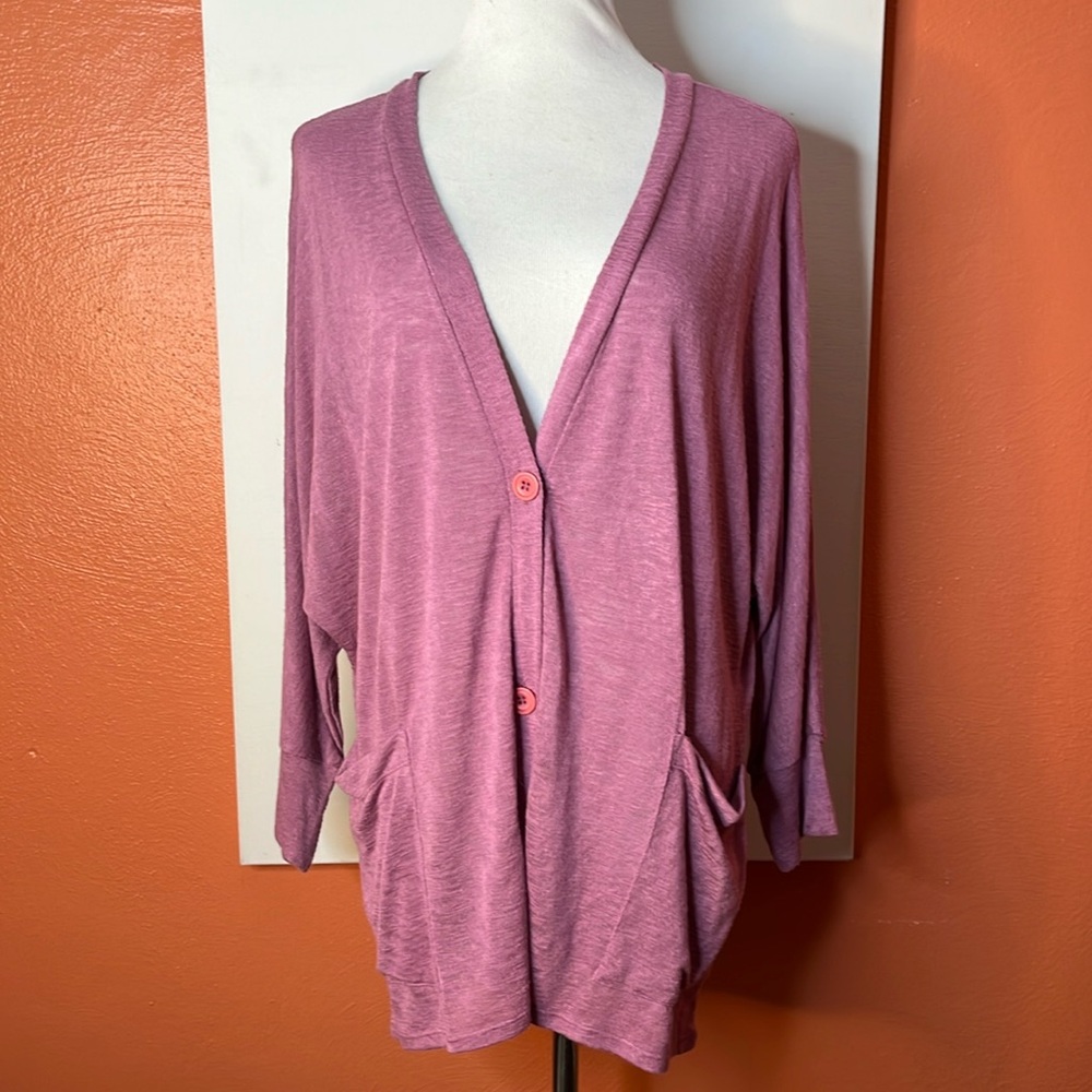 Urban Cardi - Agnes & Dora